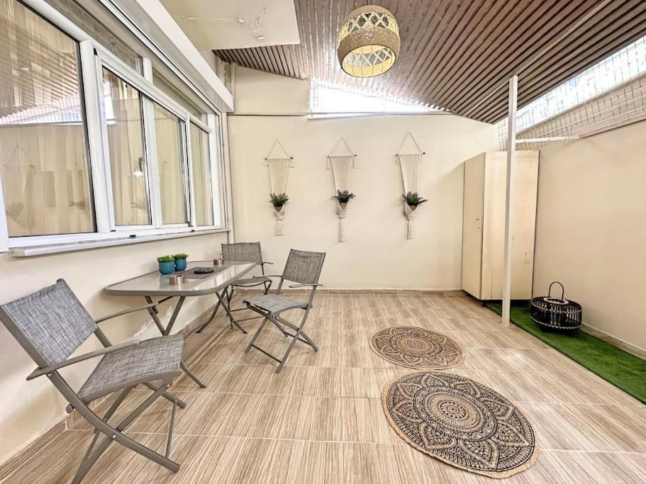 Oasis Luxury Apartments Eretria  Bagian luar foto