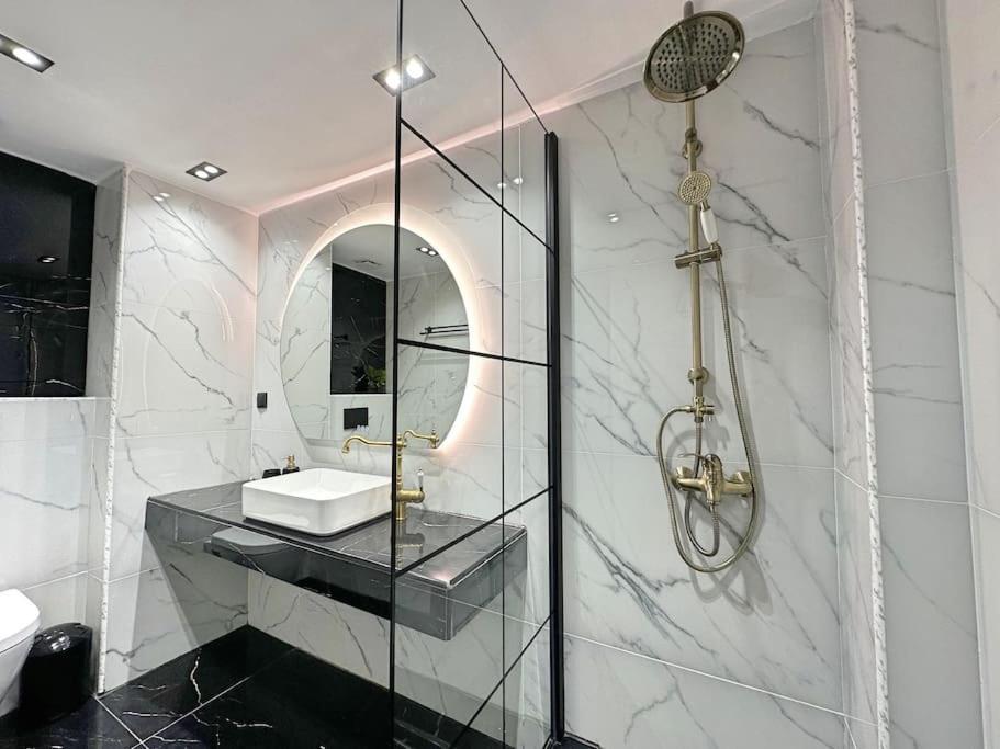 Oasis Luxury Apartments Eretria  Bagian luar foto
