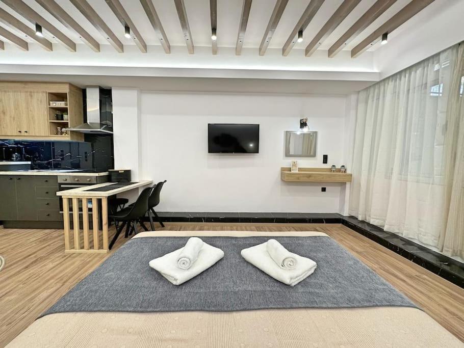 Oasis Luxury Apartments Eretria  Bagian luar foto
