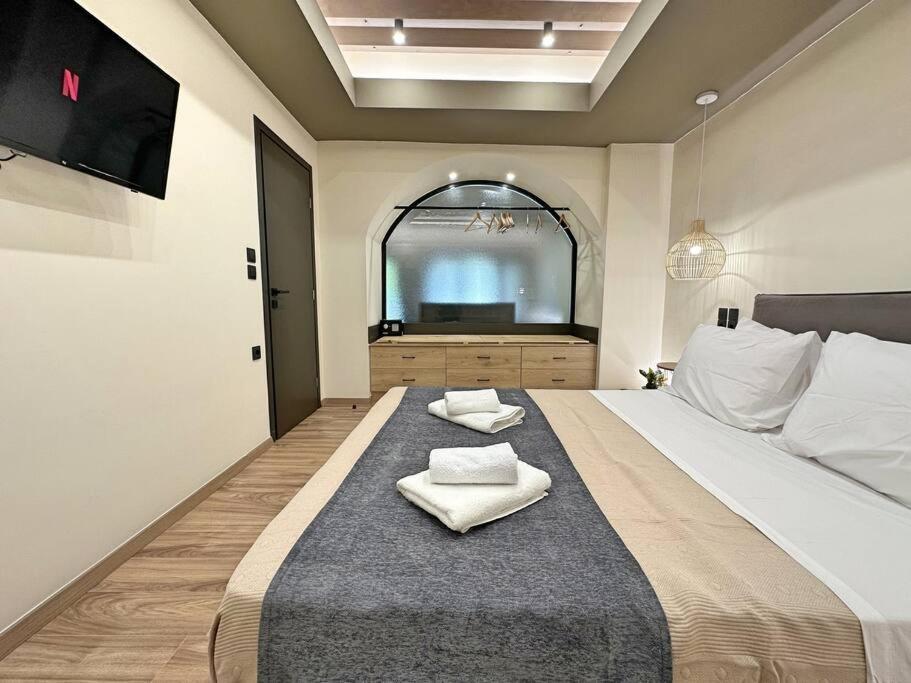 Oasis Luxury Apartments Eretria  Bagian luar foto